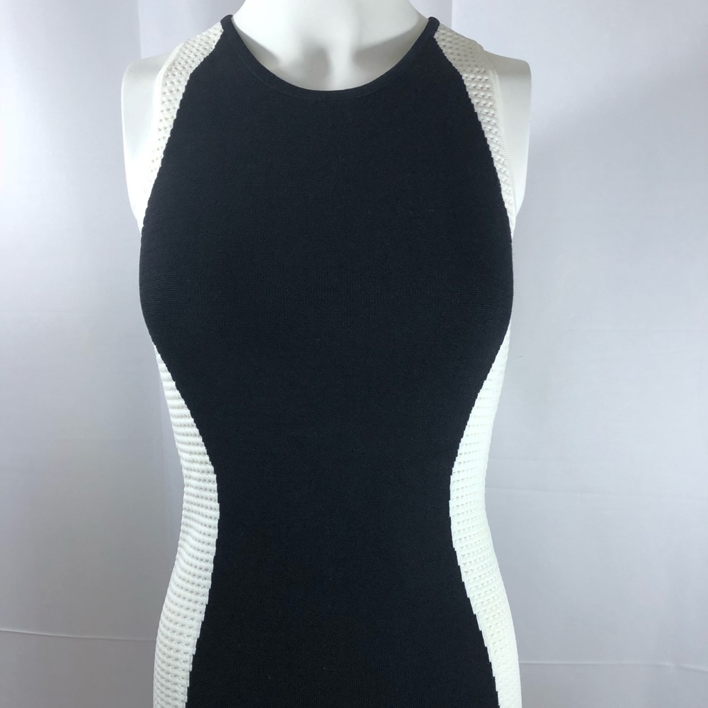 INTERMIX WOMENS BLACK WHITE STRETCH TOP SIZE M
